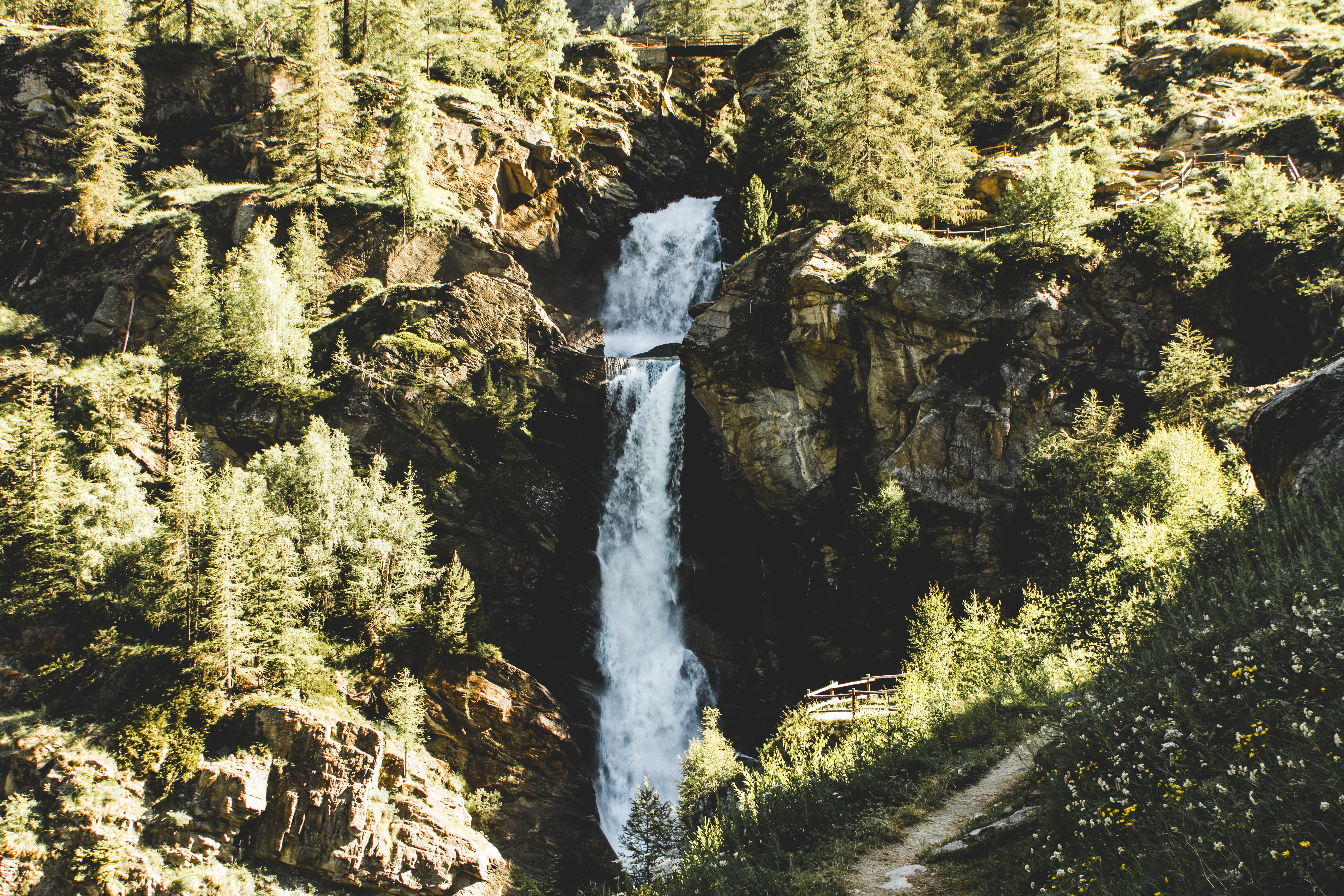 10 Cascate da vedere in Valle d'Aosta